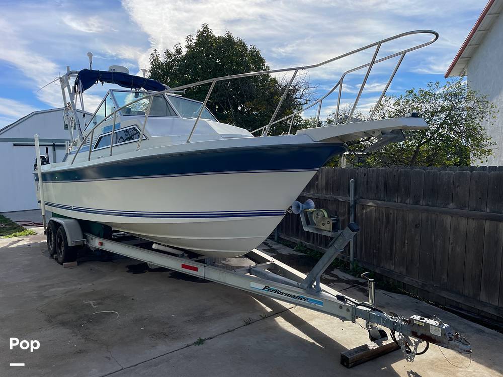 1990 Wellcraft 250 Sportsman 220 in spring valley CA