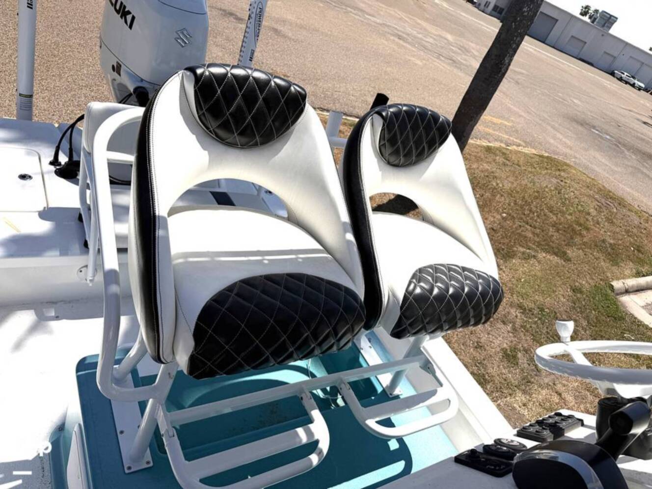 A photo of this 2024 Majek M2 Illusion