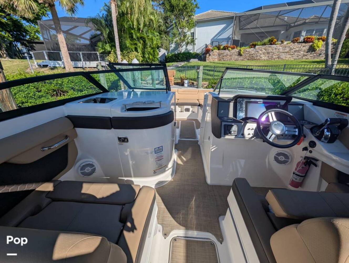 A photo of this 2018 Sea Ray SDX 290