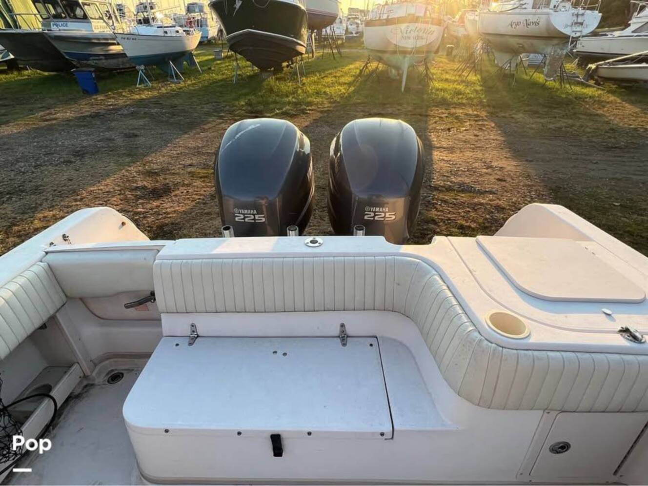 A photo of this 2004 Grady-White 282