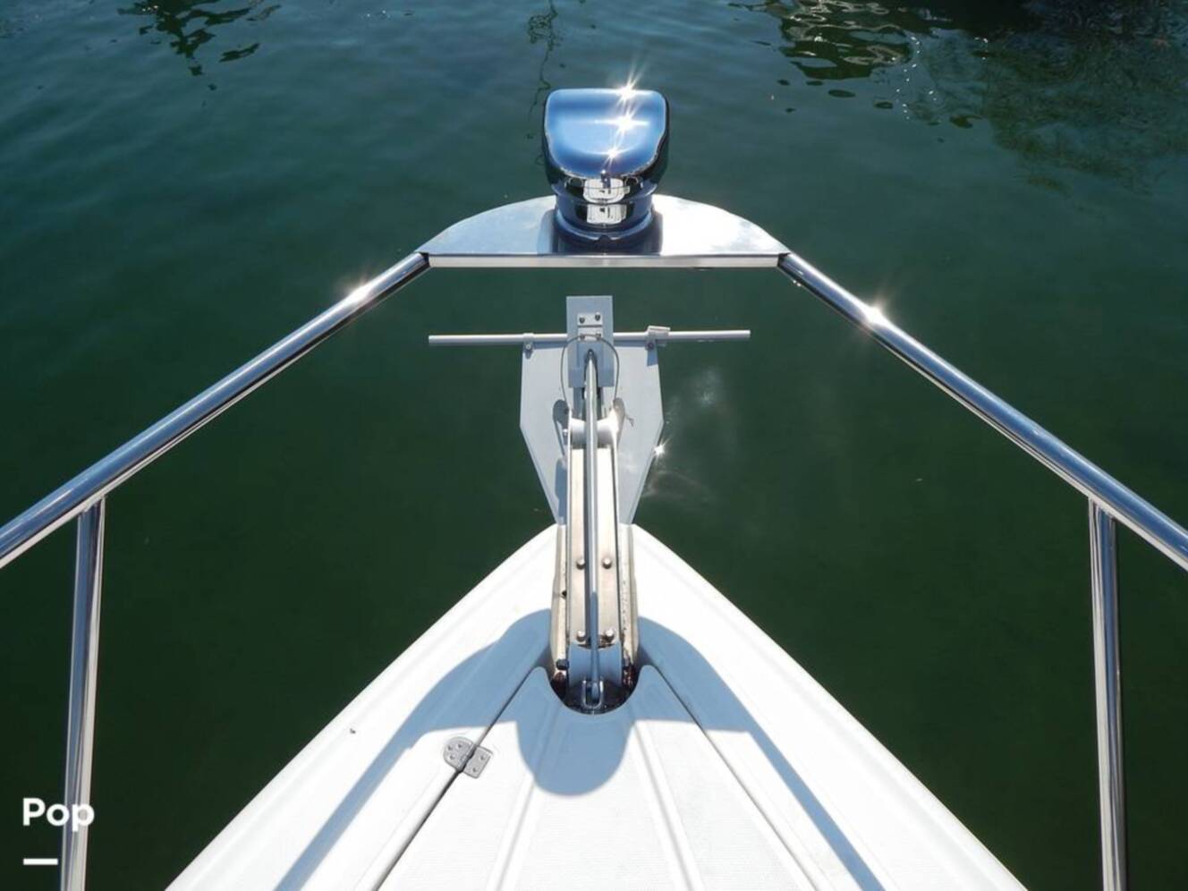 A photo of this 2007 Cruisers Yachts 390 Sports Coupe