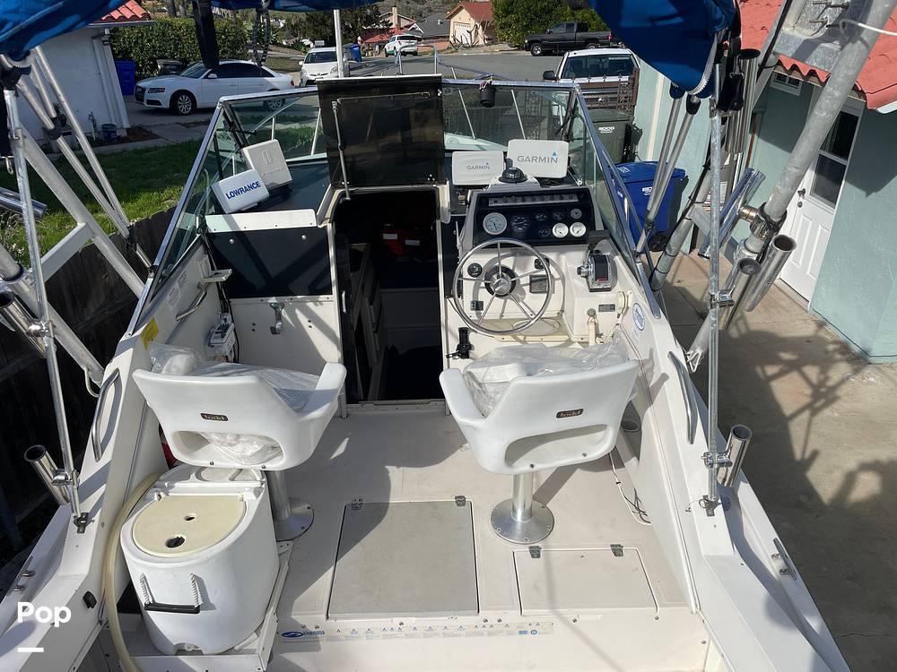 1990 Wellcraft 250 Sportsman 220 in spring valley CA
