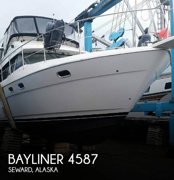 1995 Bayliner 4587 Cockpit Motor Yacht in seward AK