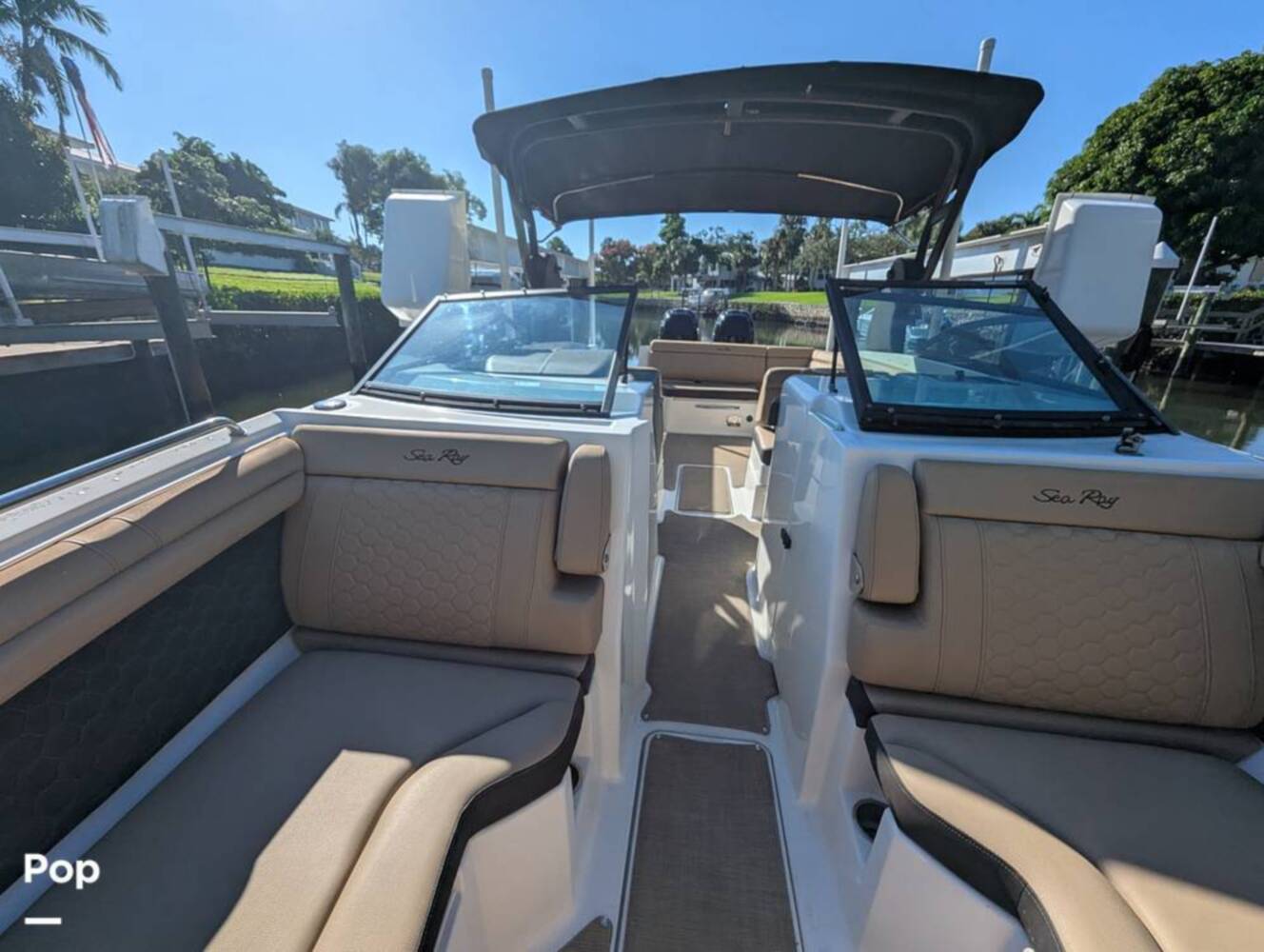 A photo of this 2018 Sea Ray SDX 290