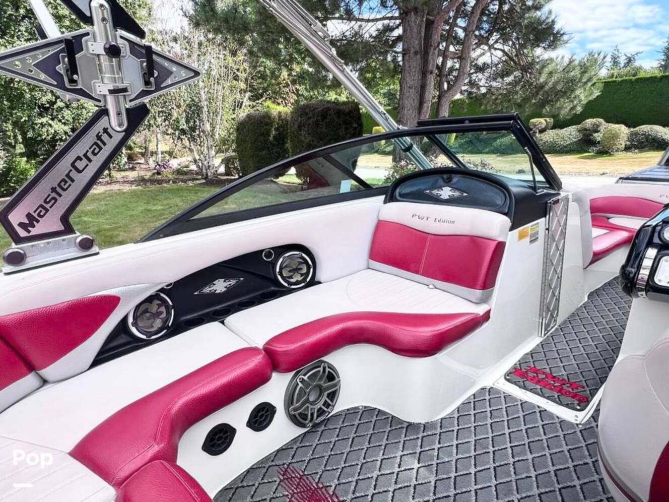 A photo of this 2007 Mastercraft XStar PWT Edition