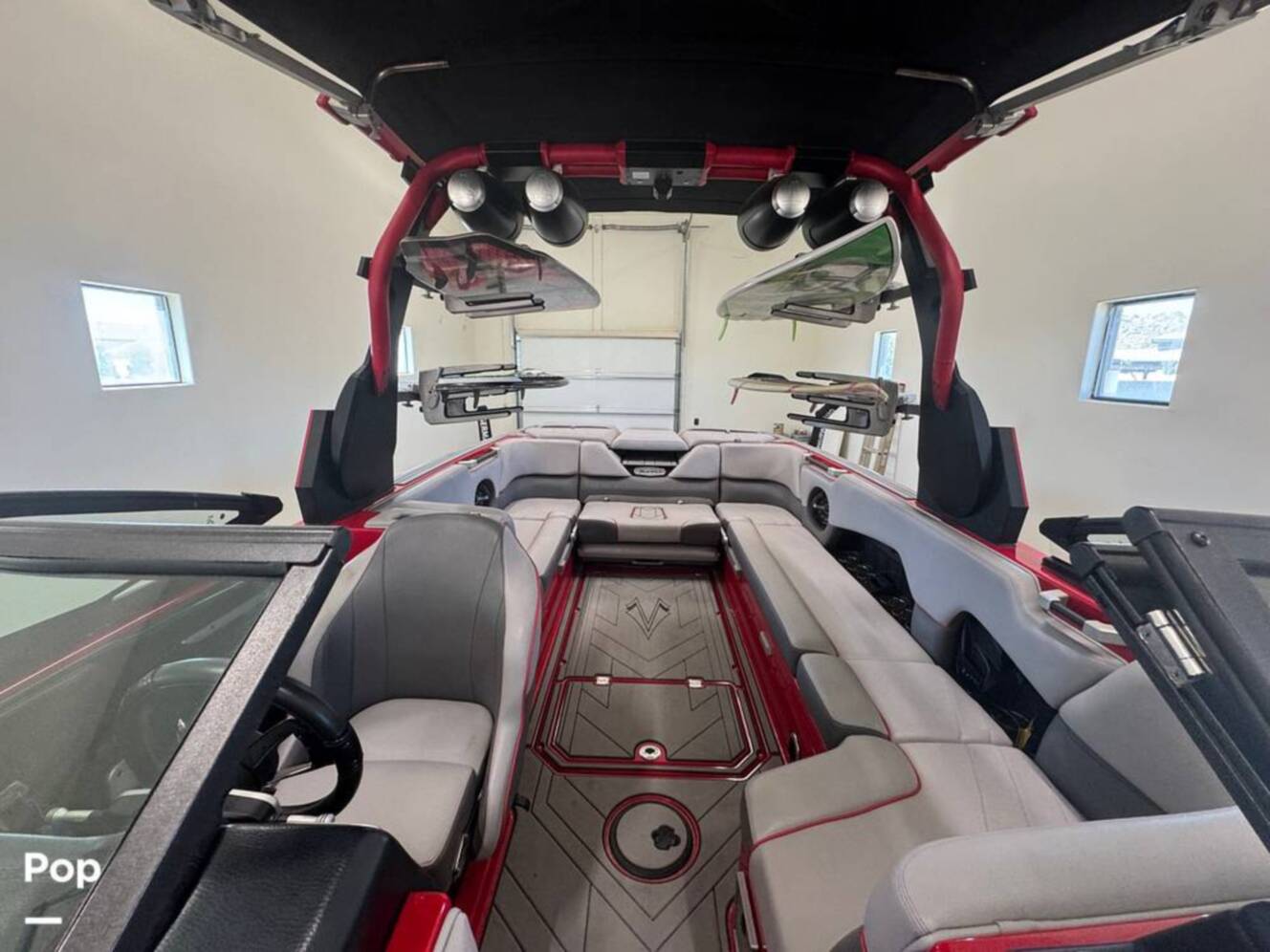 A photo of this 2020 Supra SE 550