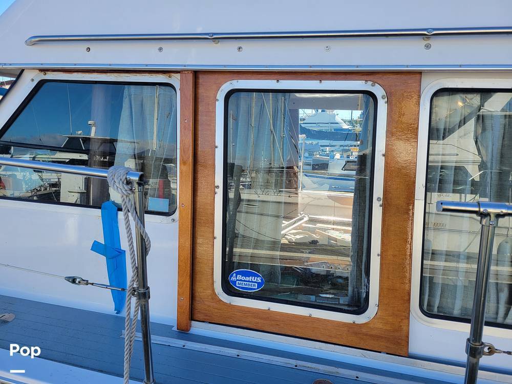 1981 Tollycraft 34 Tri-Cabin in south san francisco CA