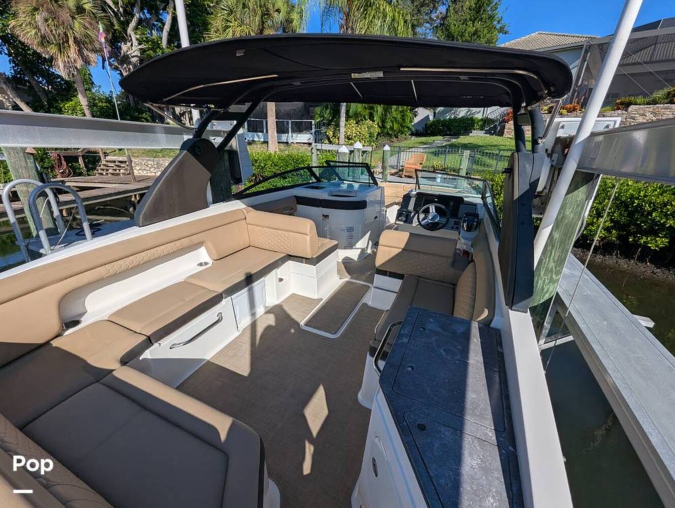 A photo of this 2018 Sea Ray SDX 290