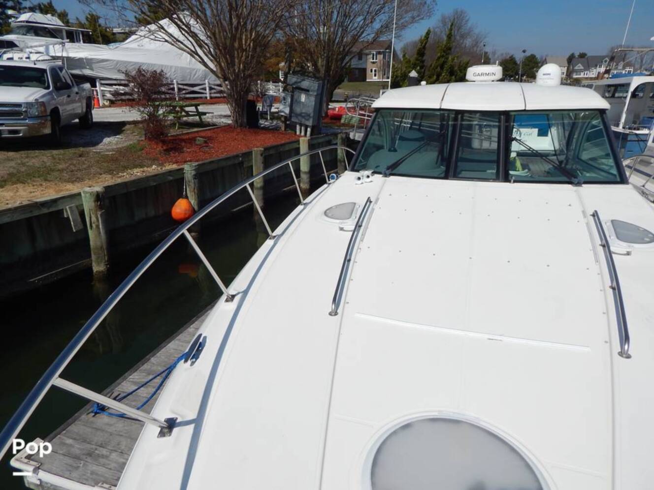 A photo of this 2007 Cruisers Yachts 390 Sports Coupe