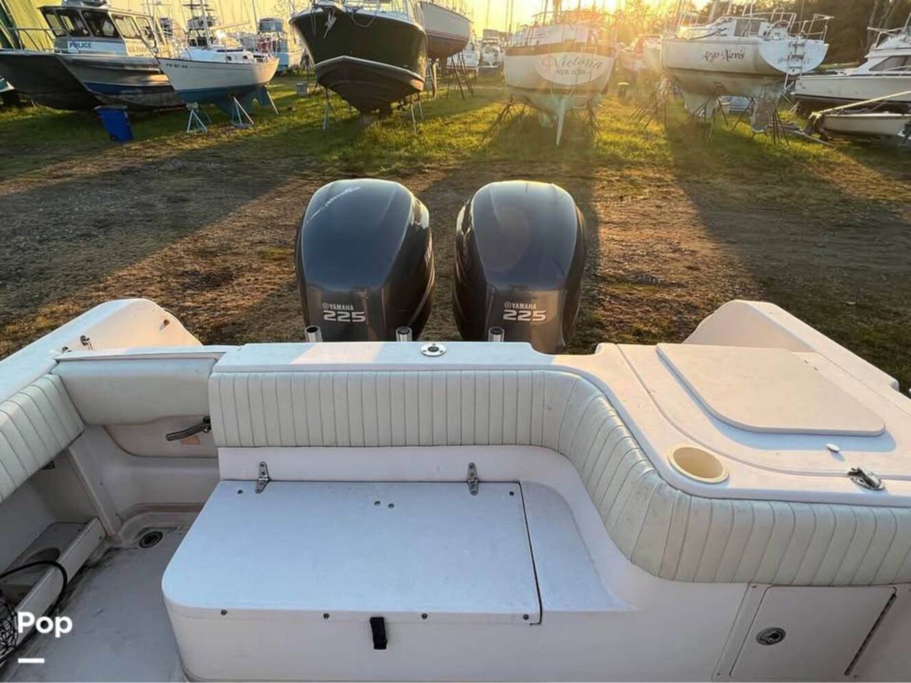 A photo of this 2004 Grady-White 282