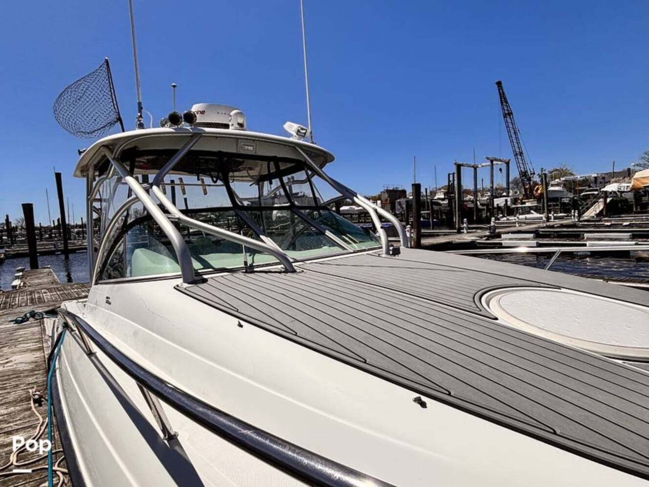 A photo of this 2006 Hydra-Sports Vector 2900 EXP