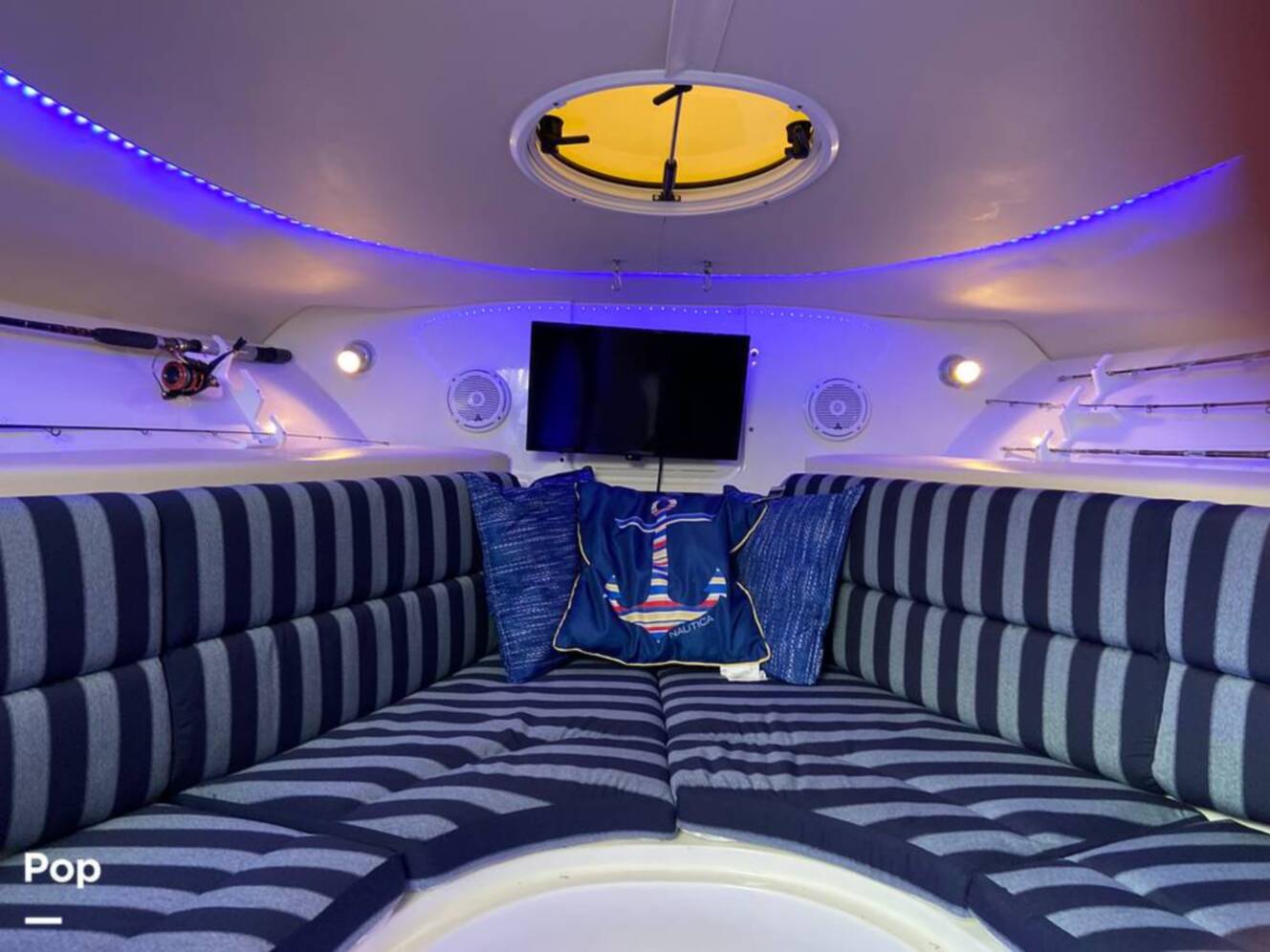A photo of this 2006 Hydra-Sports Vector 2900 EXP