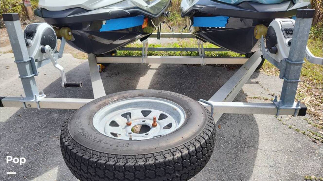 A photo of this 2022 Taiga Motors Orca Carbon