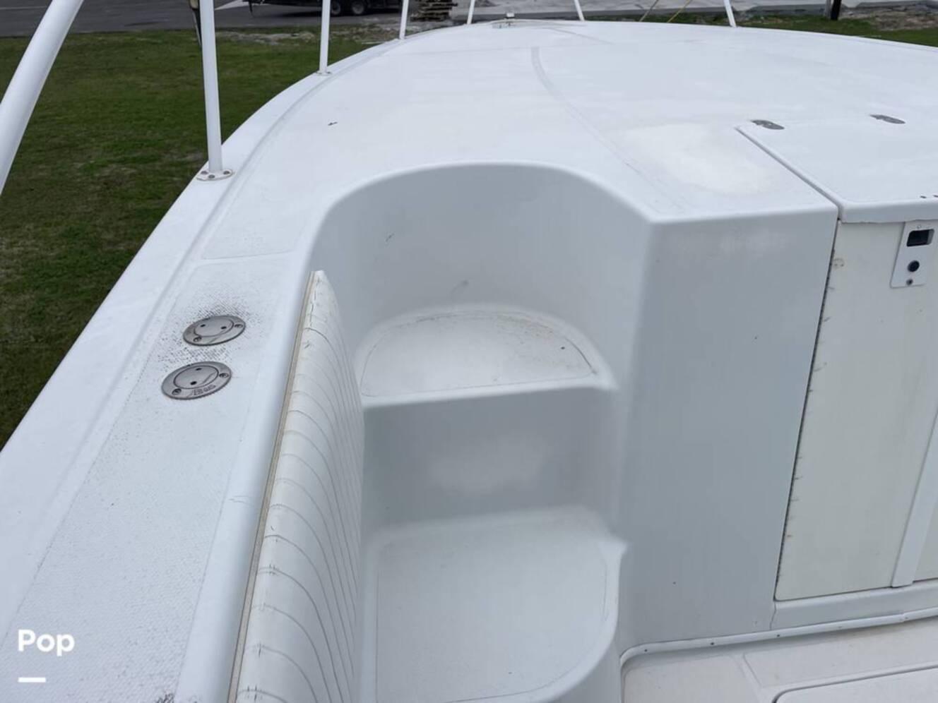 A photo of this 2003 Fountain 37