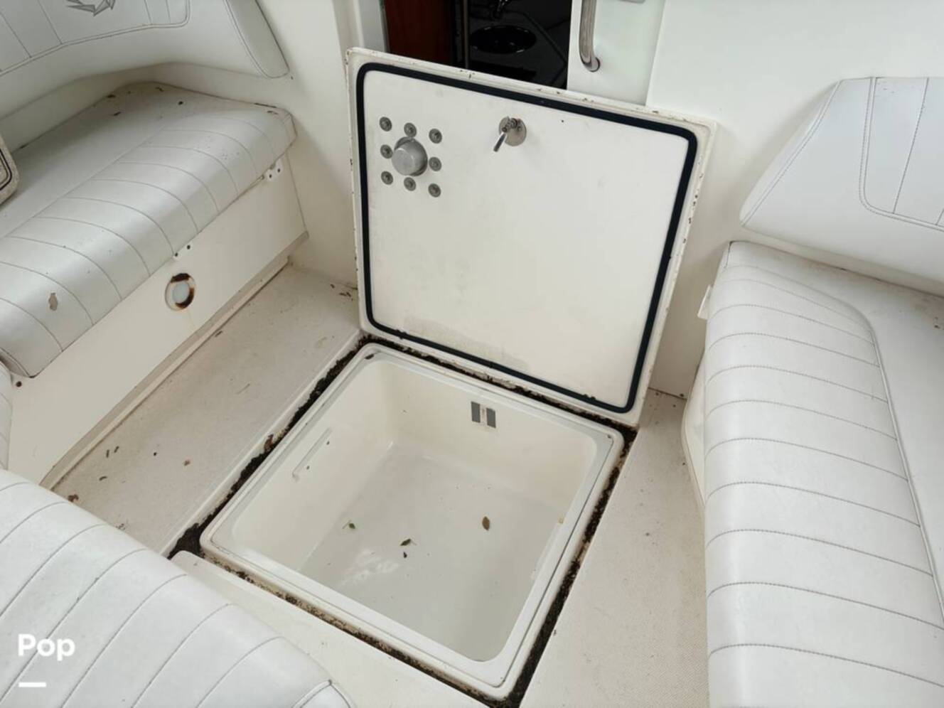 A photo of this 2009 Fountain LX 38