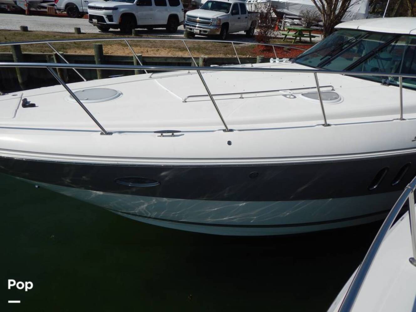 A photo of this 2007 Cruisers Yachts 390 Sports Coupe