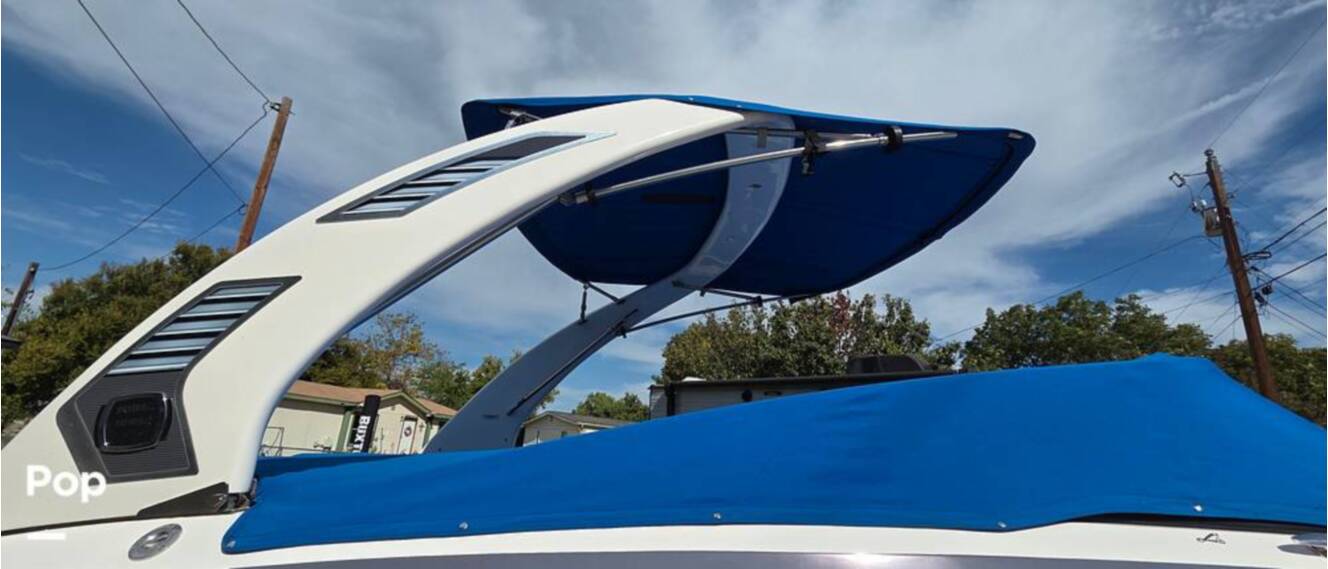 A photo of this 2019 Regal 2100 RX