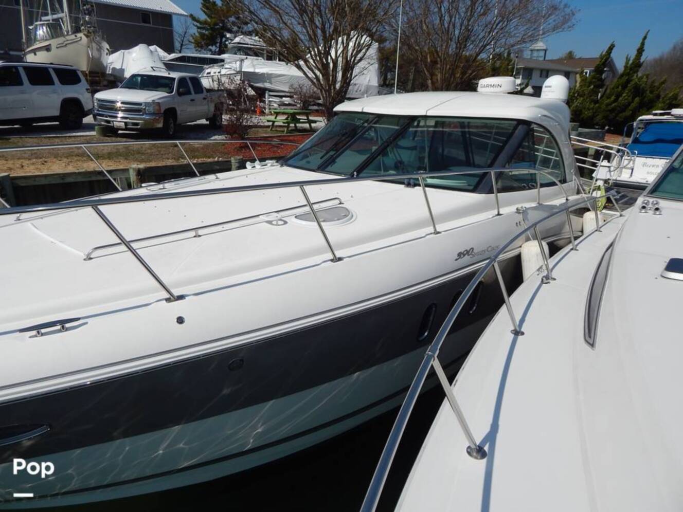 A photo of this 2007 Cruisers Yachts 390 Sports Coupe