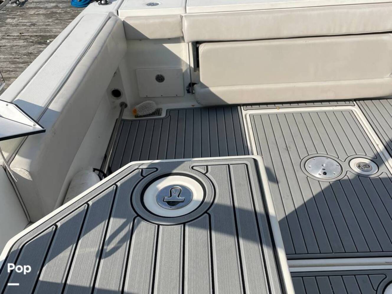 A photo of this 2006 Hydra-Sports Vector 2900 EXP