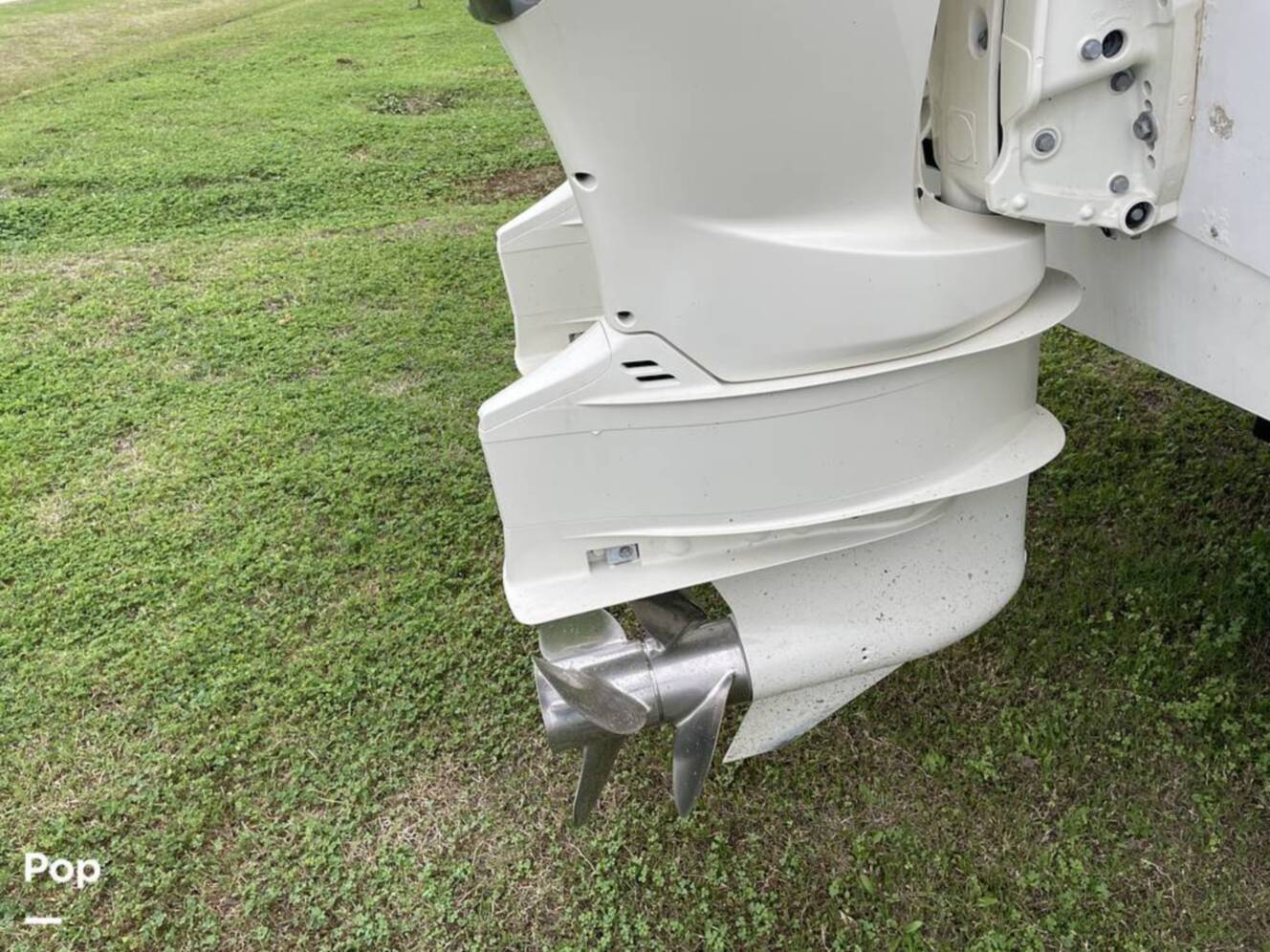 A photo of this 2003 Fountain 37