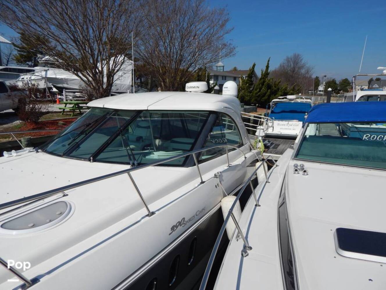 A photo of this 2007 Cruisers Yachts 390 Sports Coupe