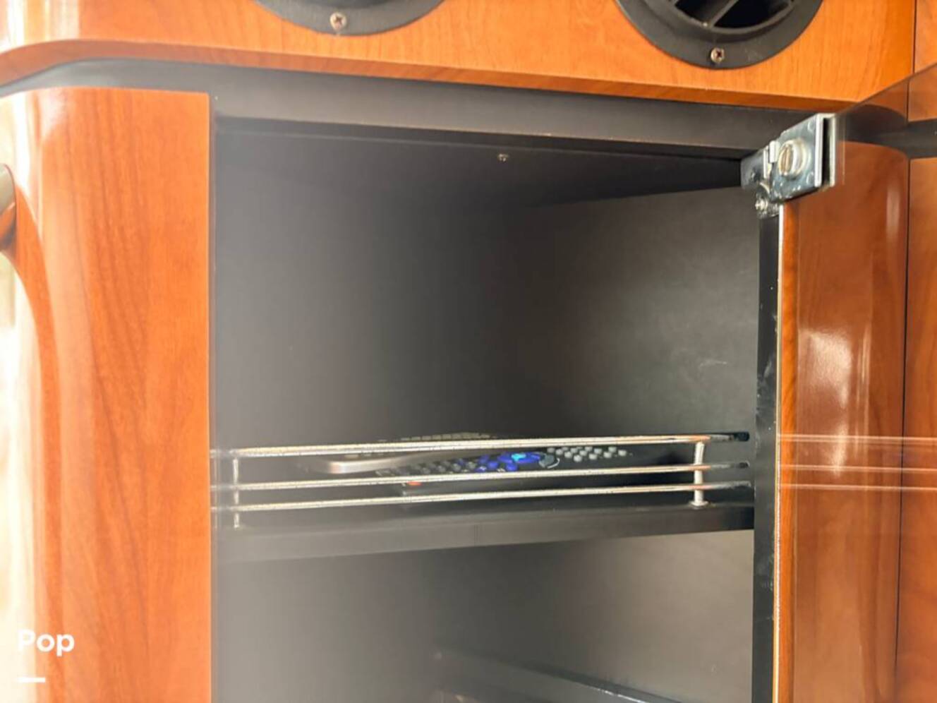 A photo of this 2009 Fountain LX 38