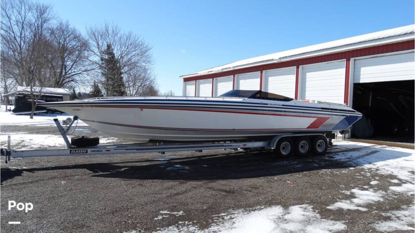 A photo of this 1989 Fountain Fever 38