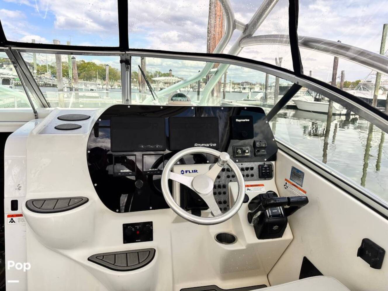 A photo of this 2006 Hydra-Sports Vector 2900 EXP