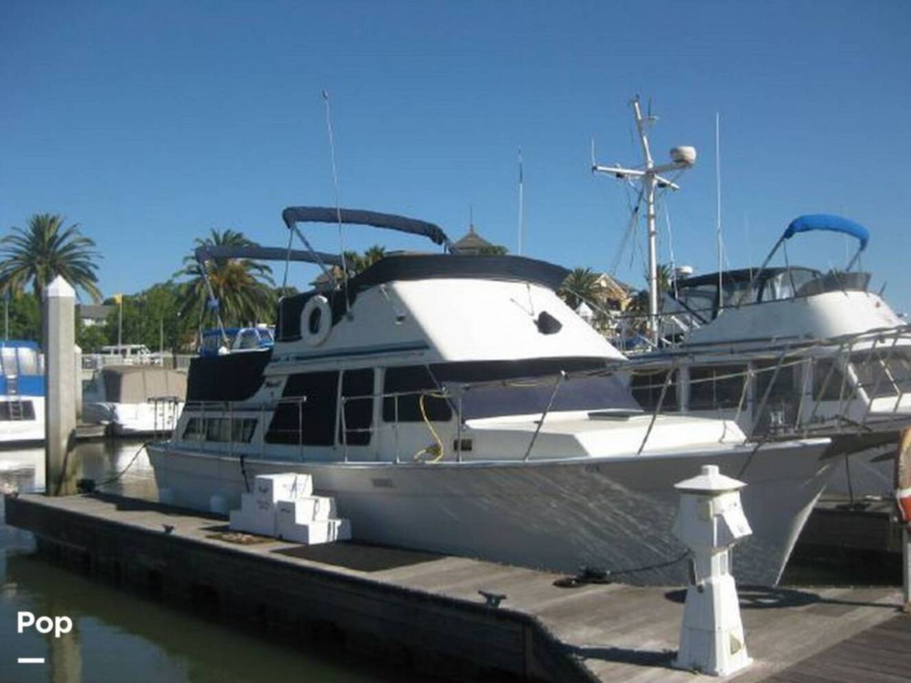 A photo of this 1981 Tollycraft 34 Tri-Cabin
