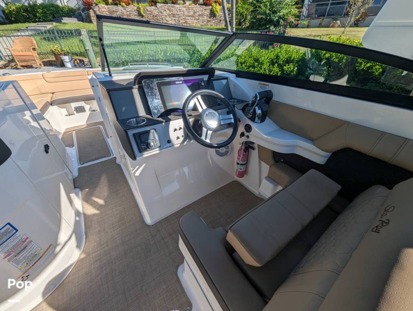 A photo of this 2018 Sea Ray SDX 290