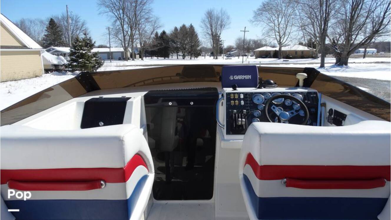 A photo of this 1989 Fountain Fever 38