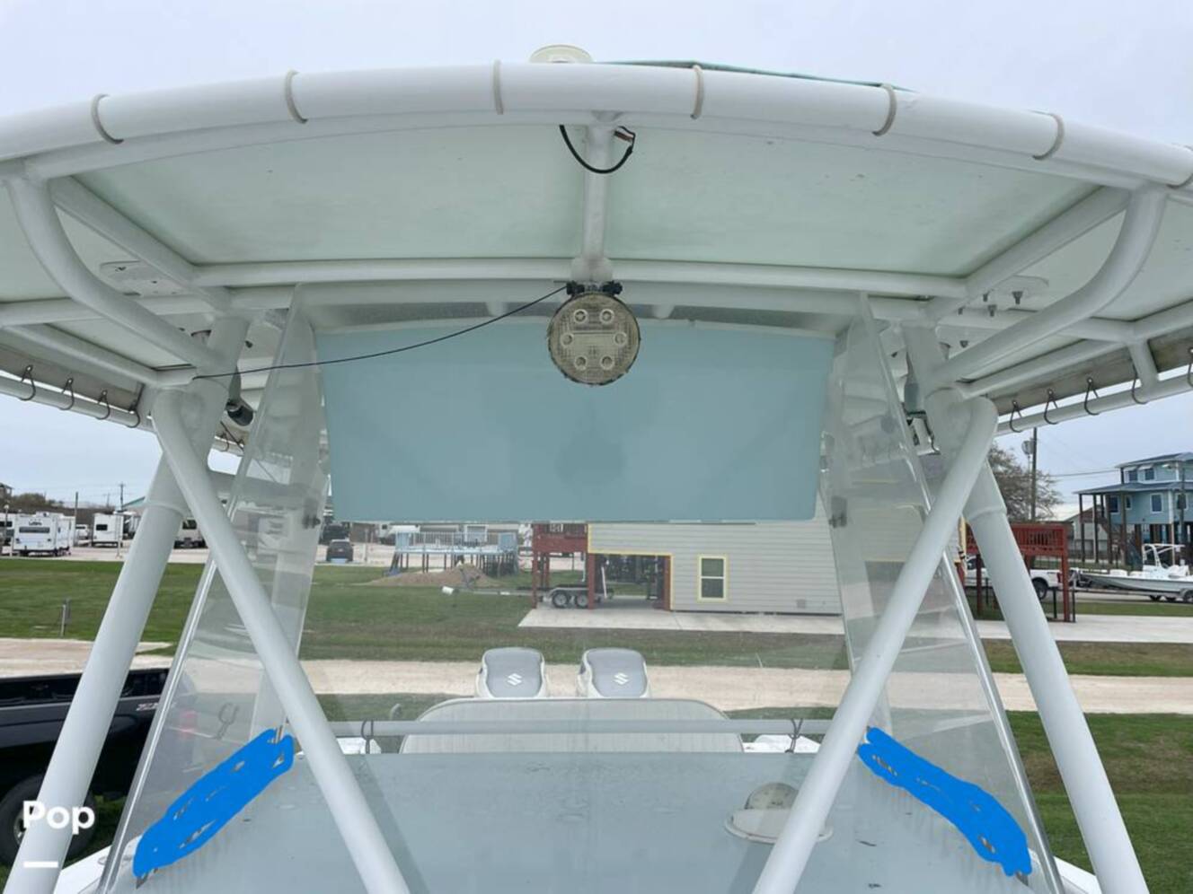 A photo of this 2003 Fountain 37