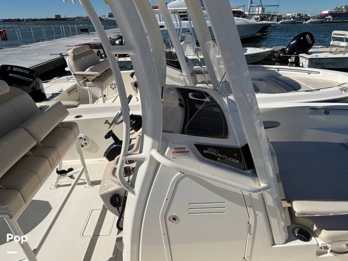A photo of this 2025 Boston Whaler 220 DAUNTLESS