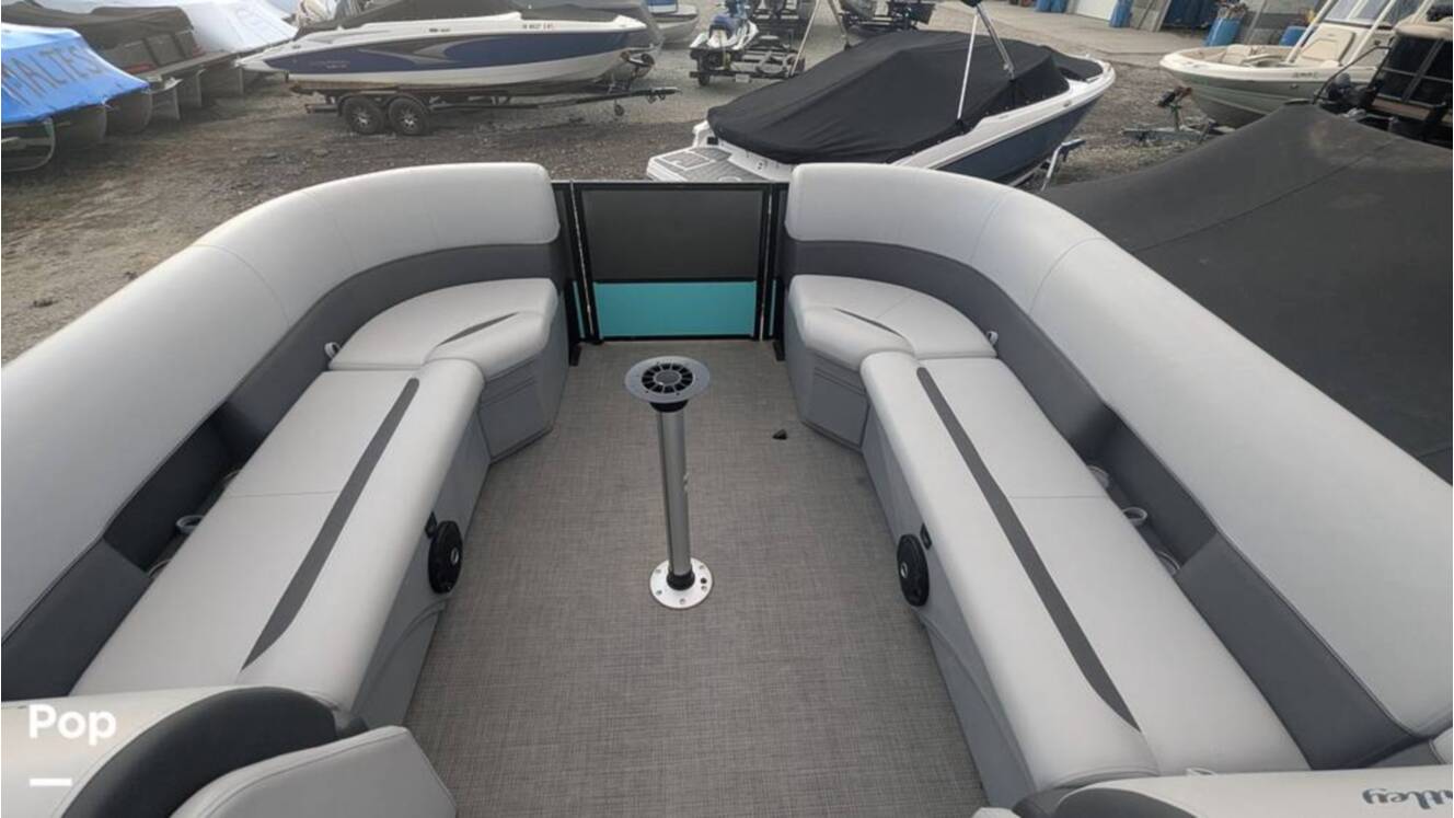 A photo of this 2024 Bentley Swingback 240