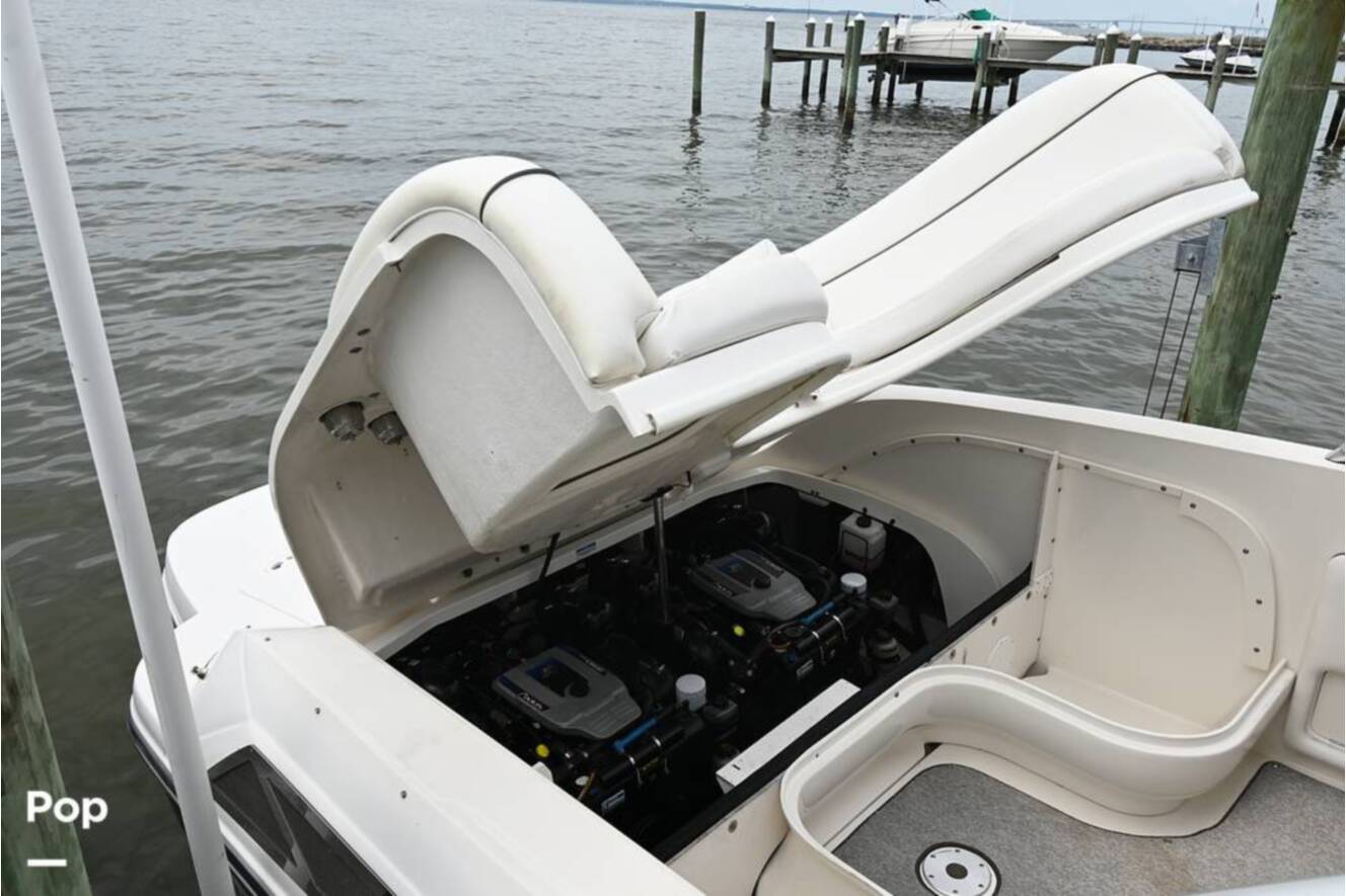 A photo of this 2010 Sea Ray 300 SLX