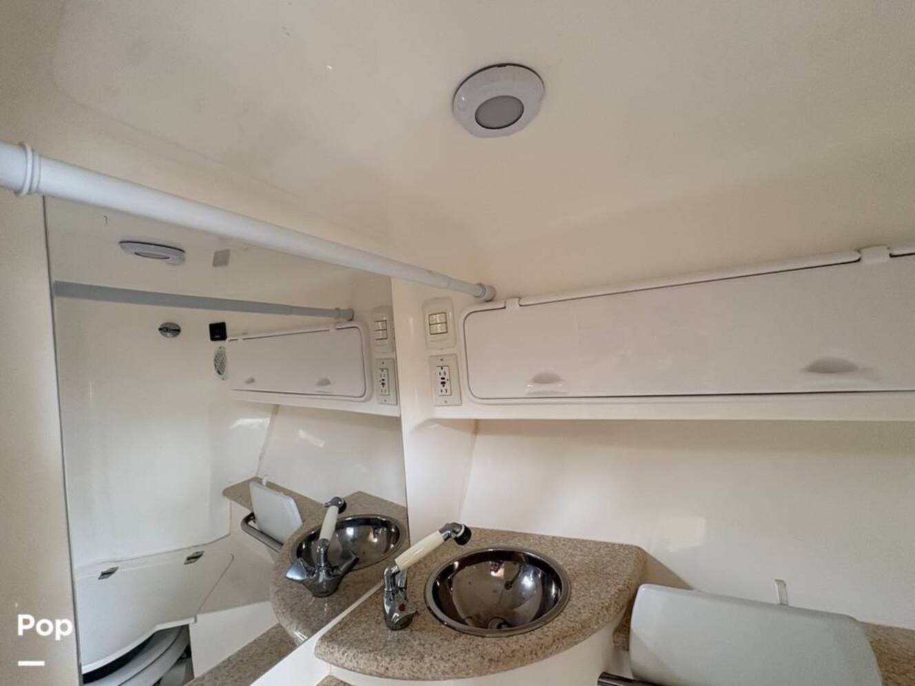 A photo of this 2009 Fountain LX 38