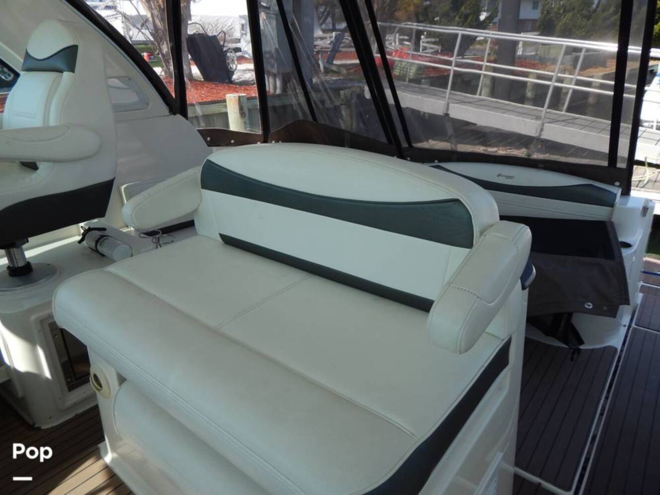 A photo of this 2007 Cruisers Yachts 390 Sports Coupe