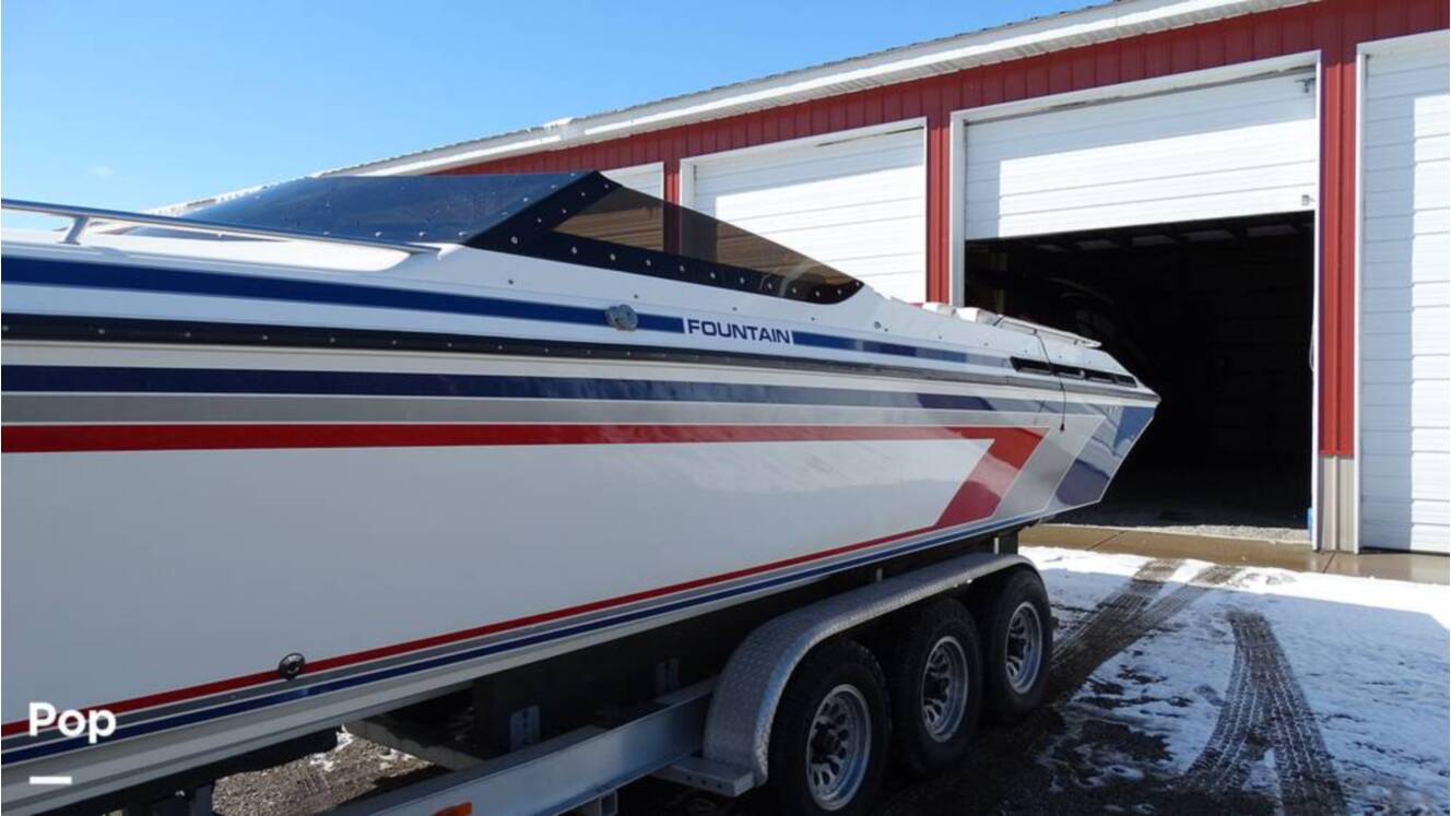 A photo of this 1989 Fountain Fever 38