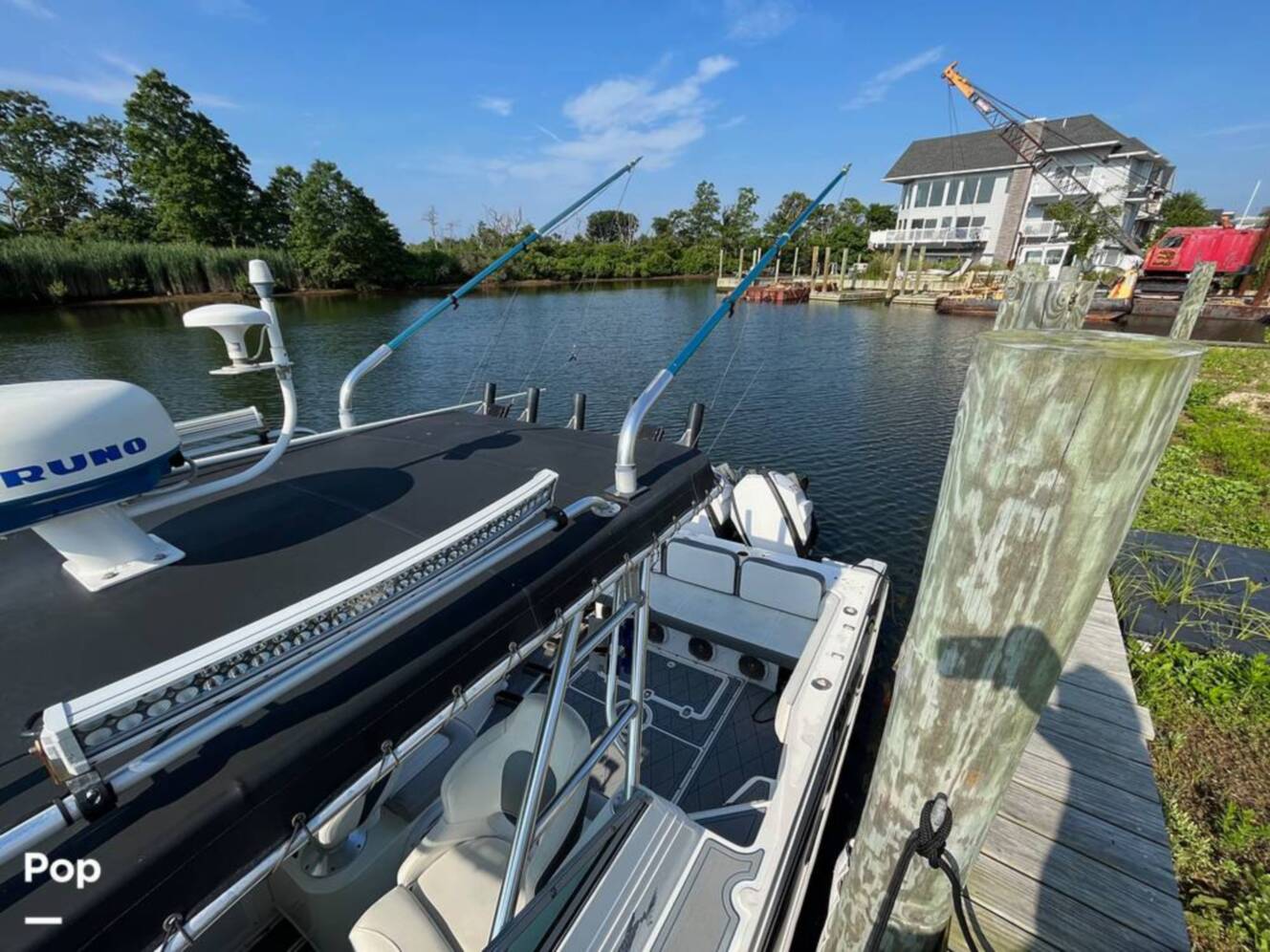 A photo of this 1996 Fountain Sportfish Cruiser
