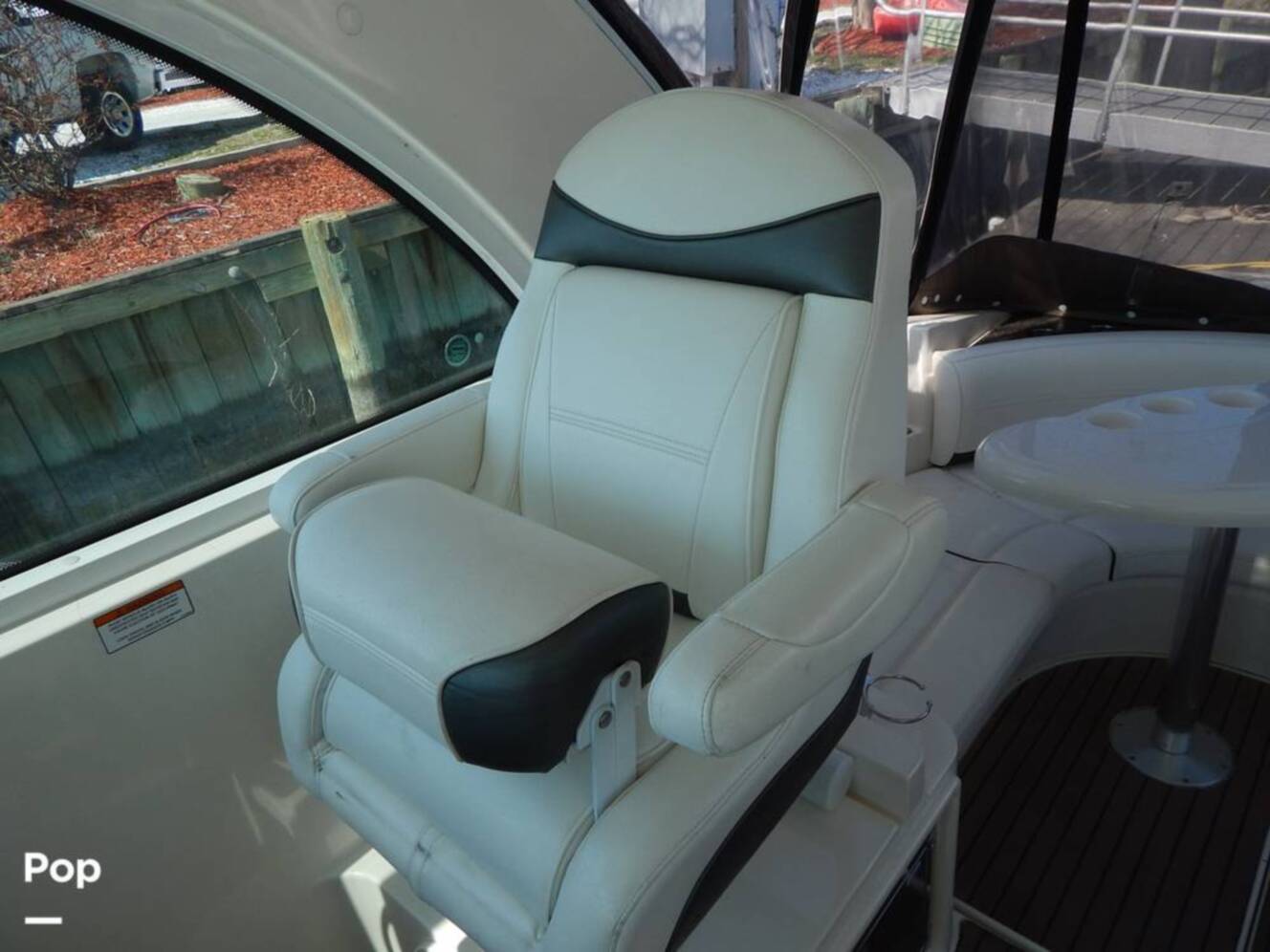 A photo of this 2007 Cruisers Yachts 390 Sports Coupe