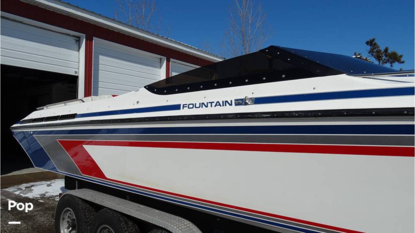 A photo of this 1989 Fountain Fever 38