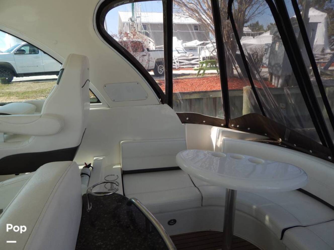 A photo of this 2007 Cruisers Yachts 390 Sports Coupe