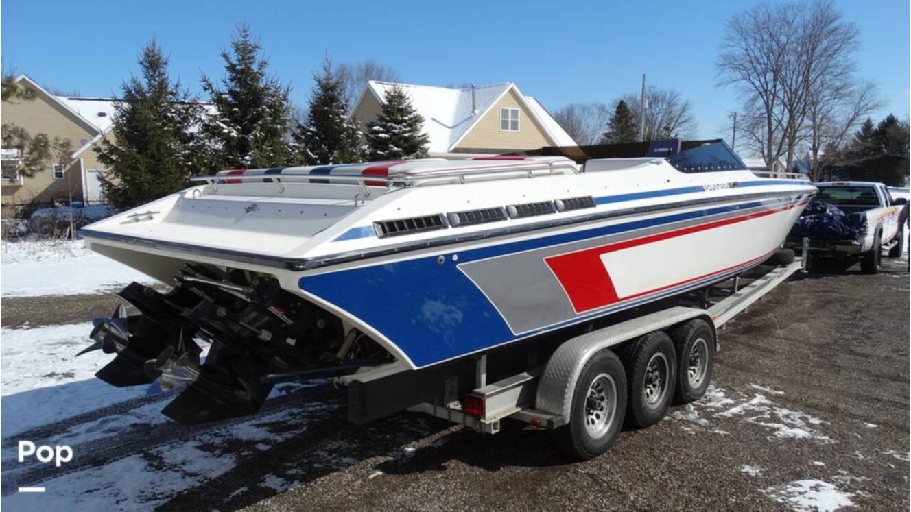 A photo of this 1989 Fountain Fever 38