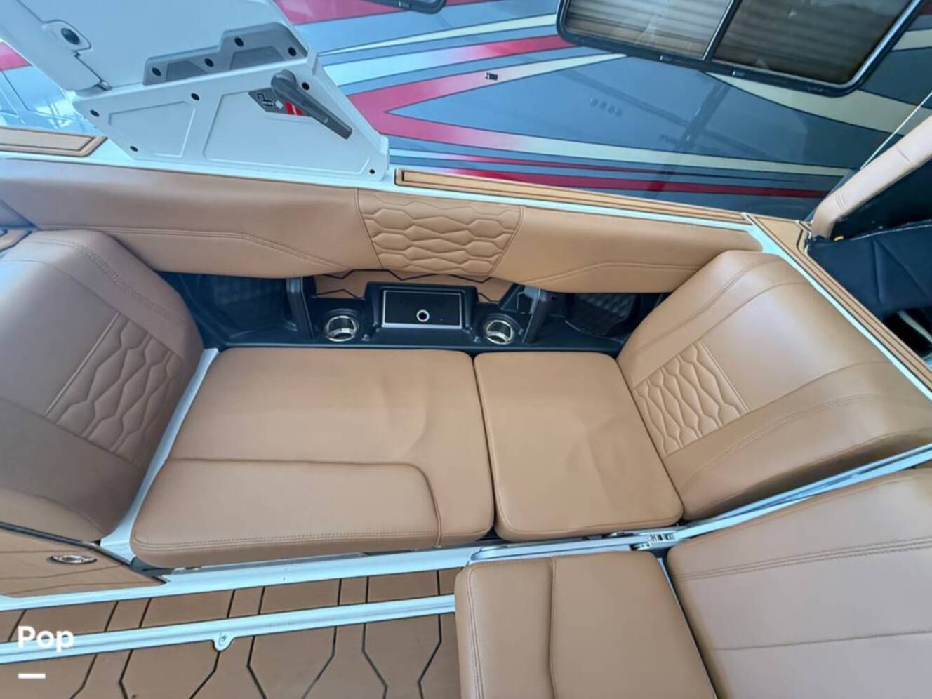 A photo of this 2025 Malibu Wakesetter 24 MXZ