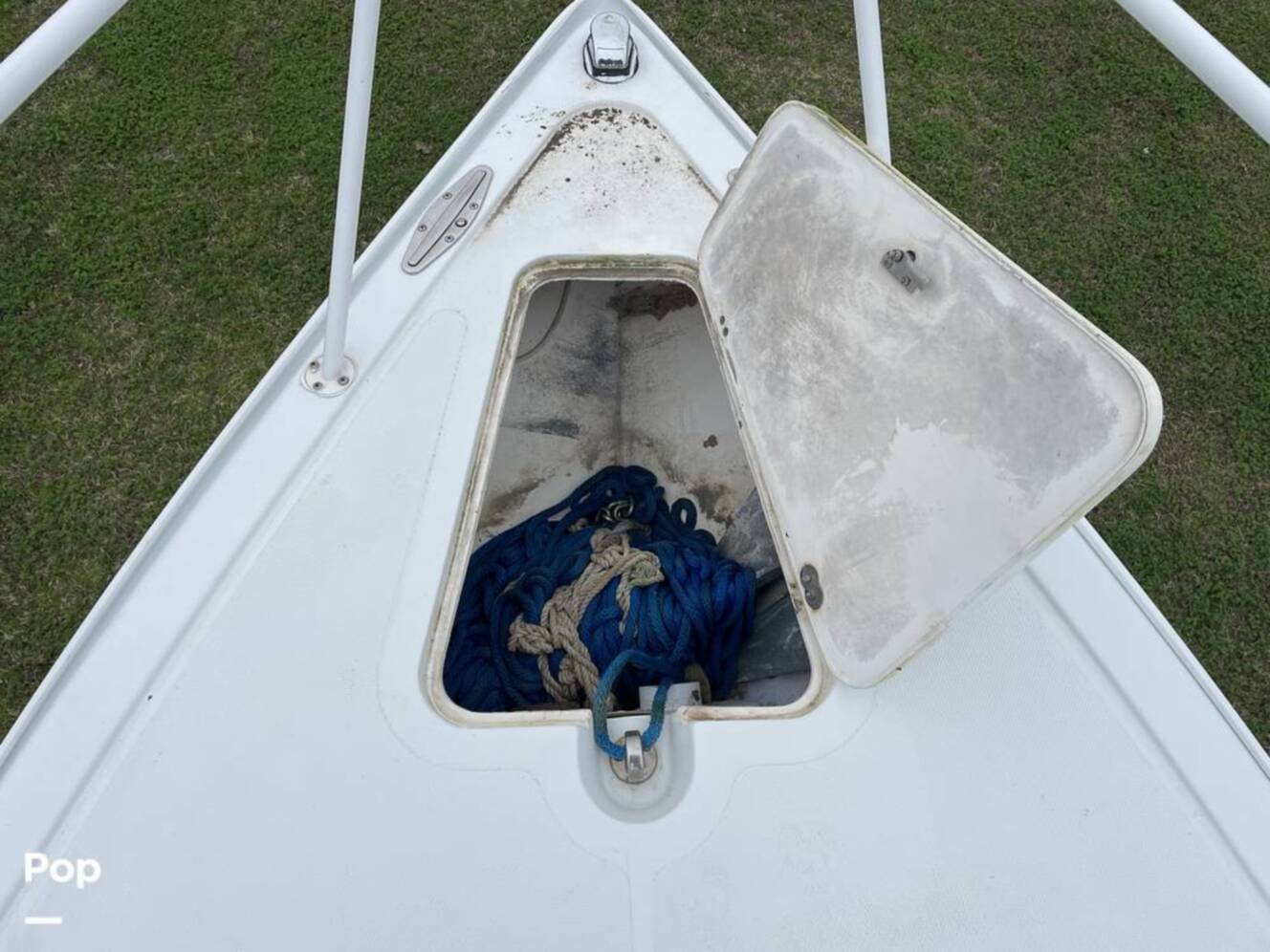 A photo of this 2003 Fountain 37