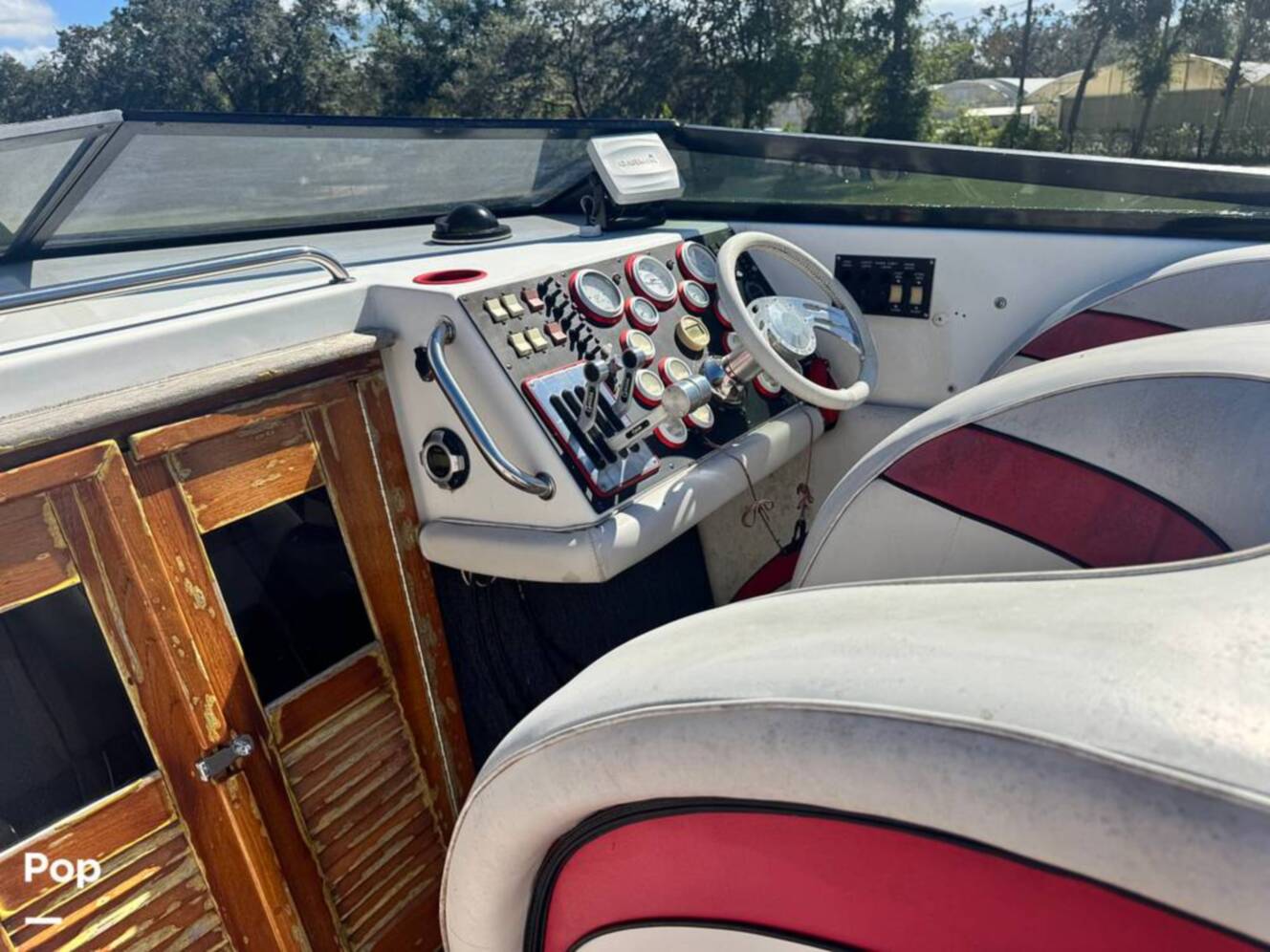 A photo of this 1987 Fountain 10M Sport