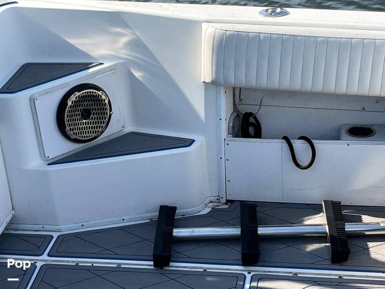 A photo of this 1996 Fountain Sportfish Cruiser