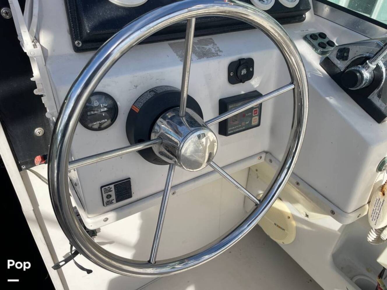 A photo of this 1990 Wellcraft 250 Sportsman