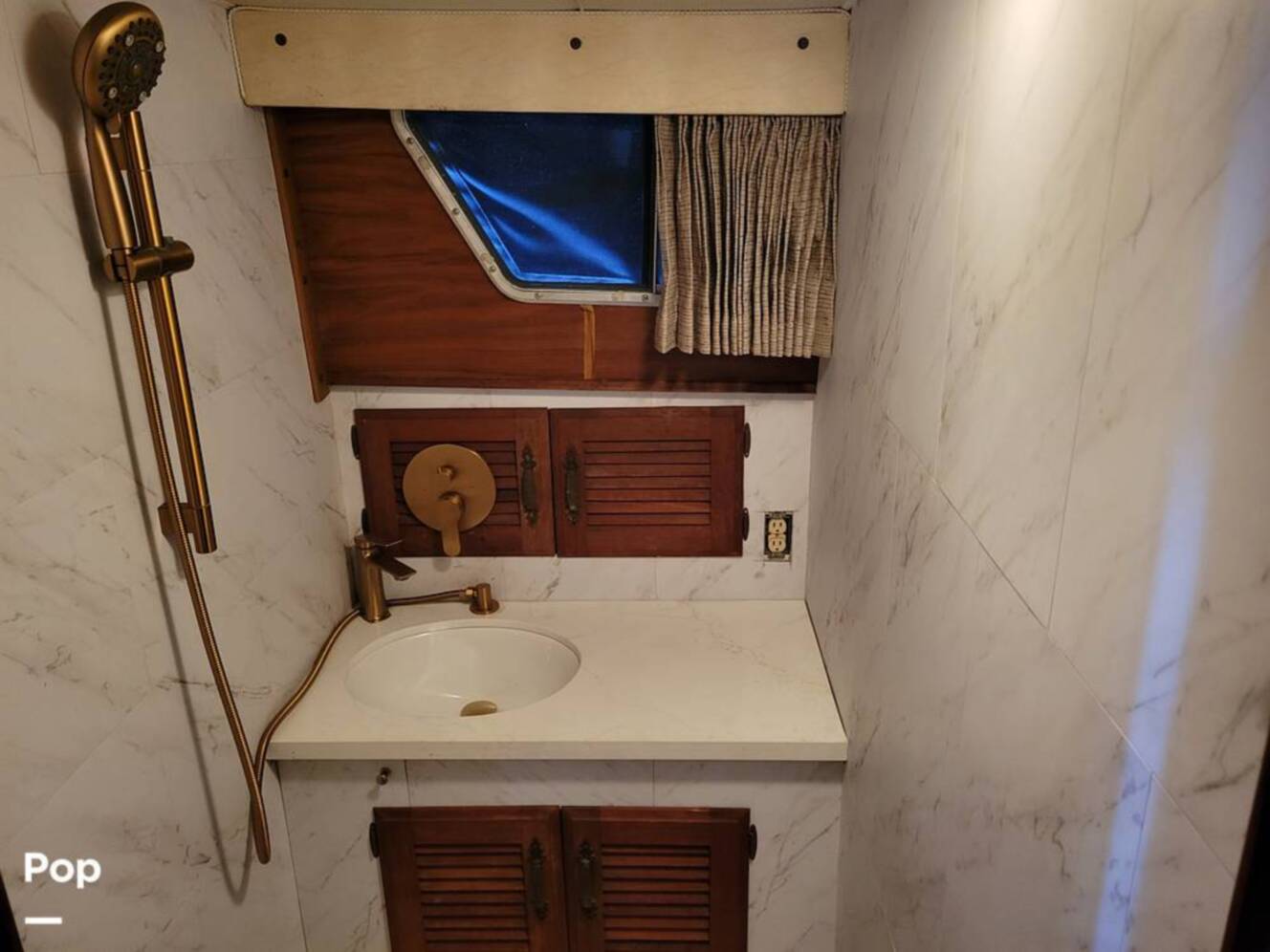 A photo of this 1981 Tollycraft 34 Tri-Cabin