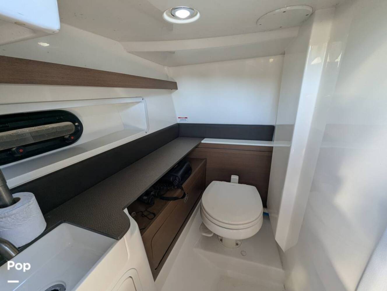 A photo of this 2018 Sea Ray SDX 290
